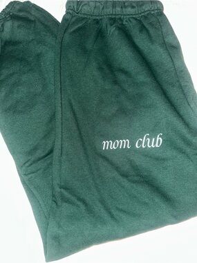 Slyfox Threads ‘Mom Club’ Green Sweatpants Women's Cozy Joggers - NWOT 2X
